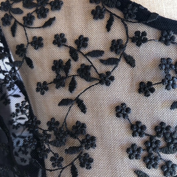 Floral shirt - Picture 5 of 5